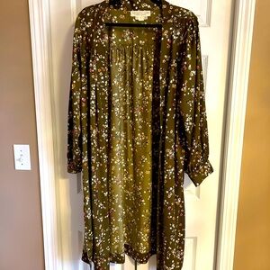 BNWOT Saltwater Lux Satin Duster- Size Large